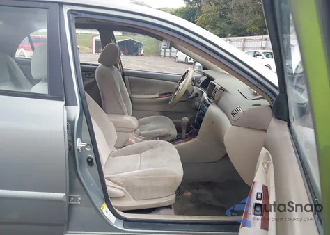 2004 Toyota Corolla Le z USA, uszkodzony, nr VIN 1NXBR38E44Z323395